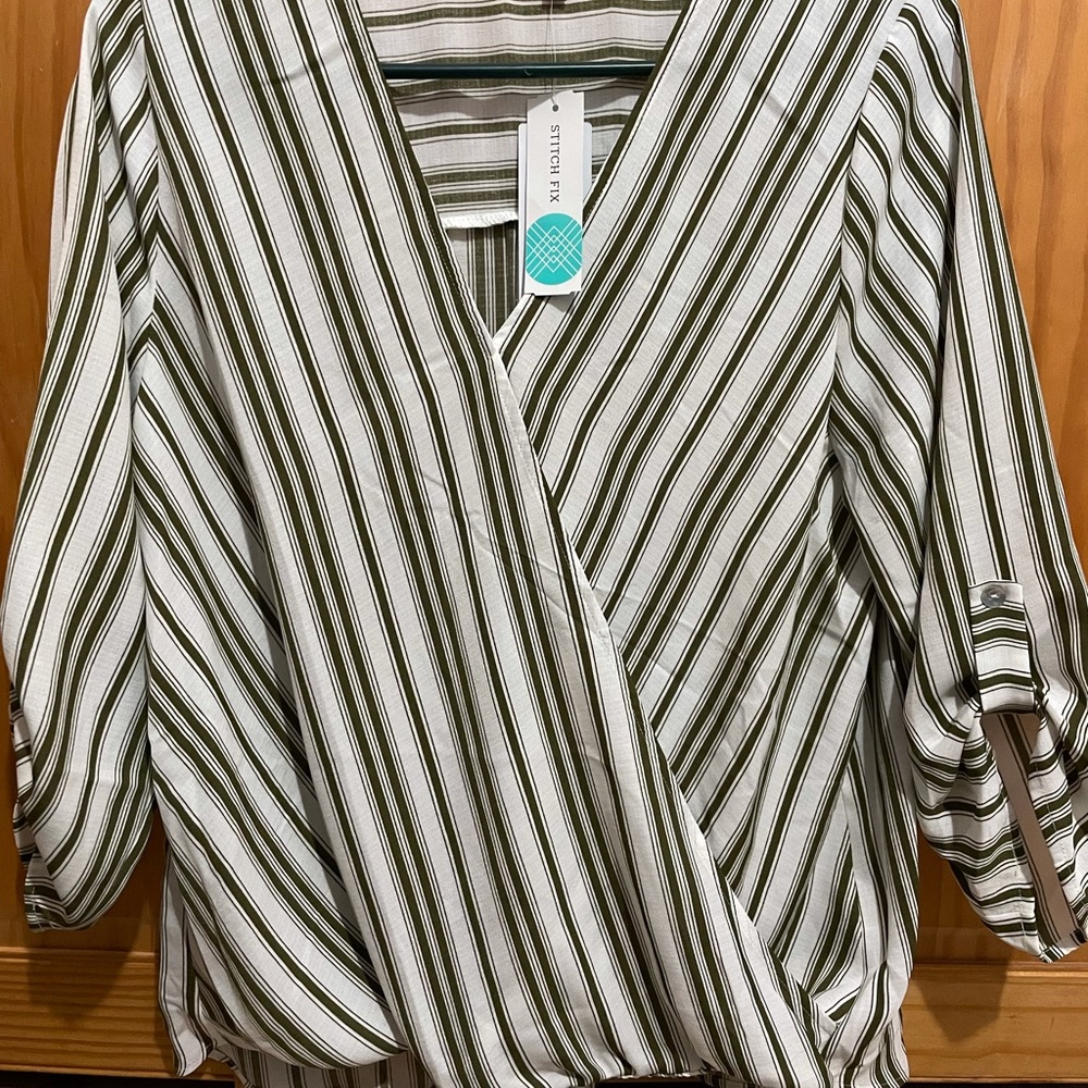West Kei, Allan Surplice Rolltab Top, L